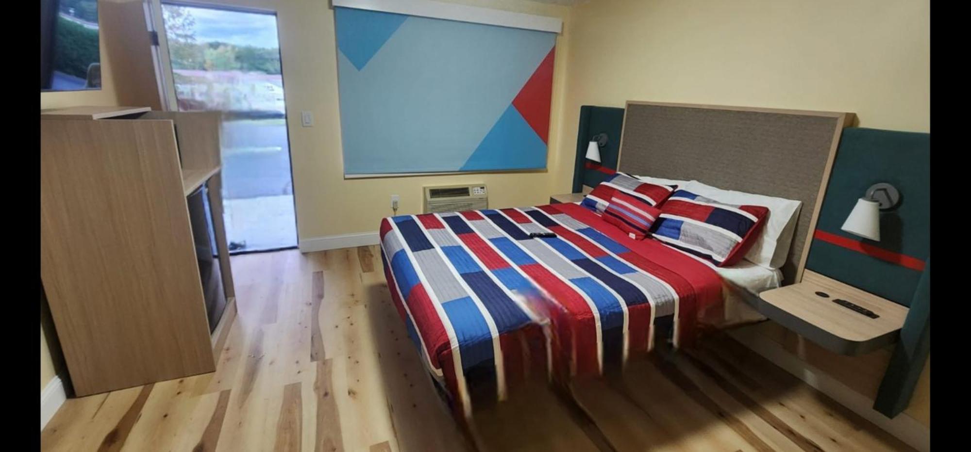 Americas Best Value Inn Providence-North Scituate Екстериор снимка