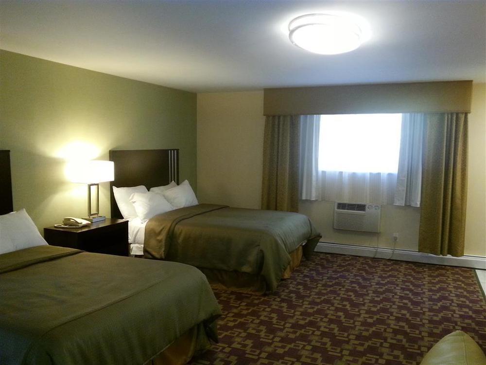 Americas Best Value Inn Providence-North Scituate Стая снимка