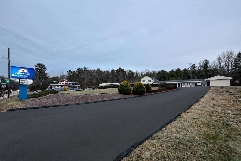 Americas Best Value Inn Providence-North Scituate Екстериор снимка