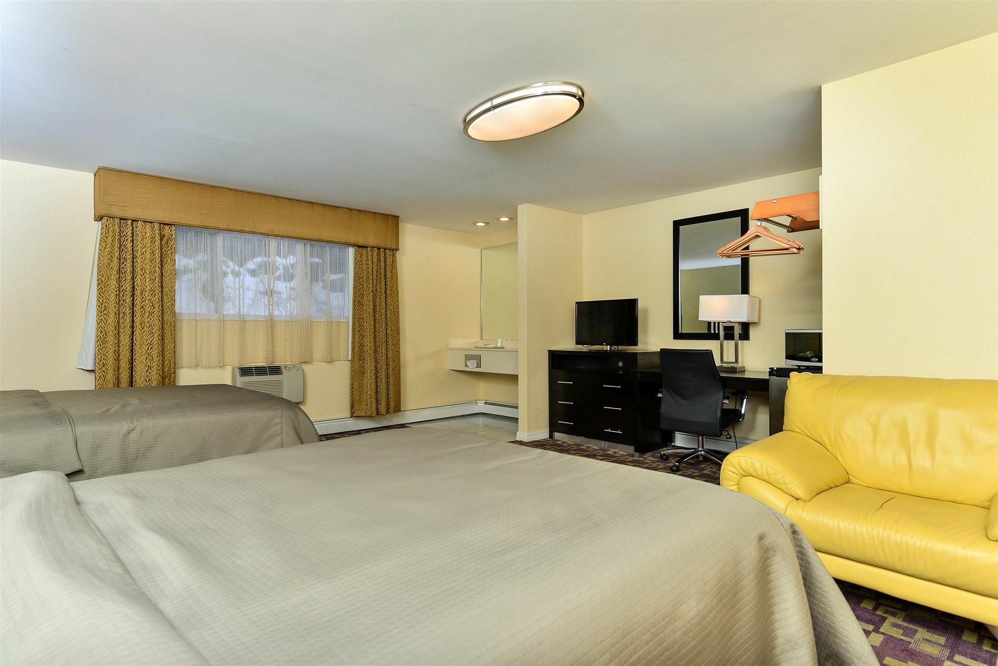 Americas Best Value Inn Providence-North Scituate Екстериор снимка
